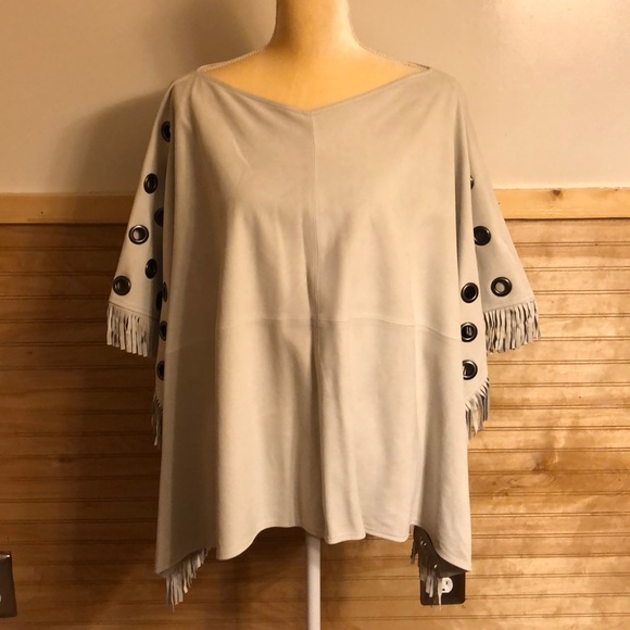 True Religion suede Poncho - Picture 3 of 5